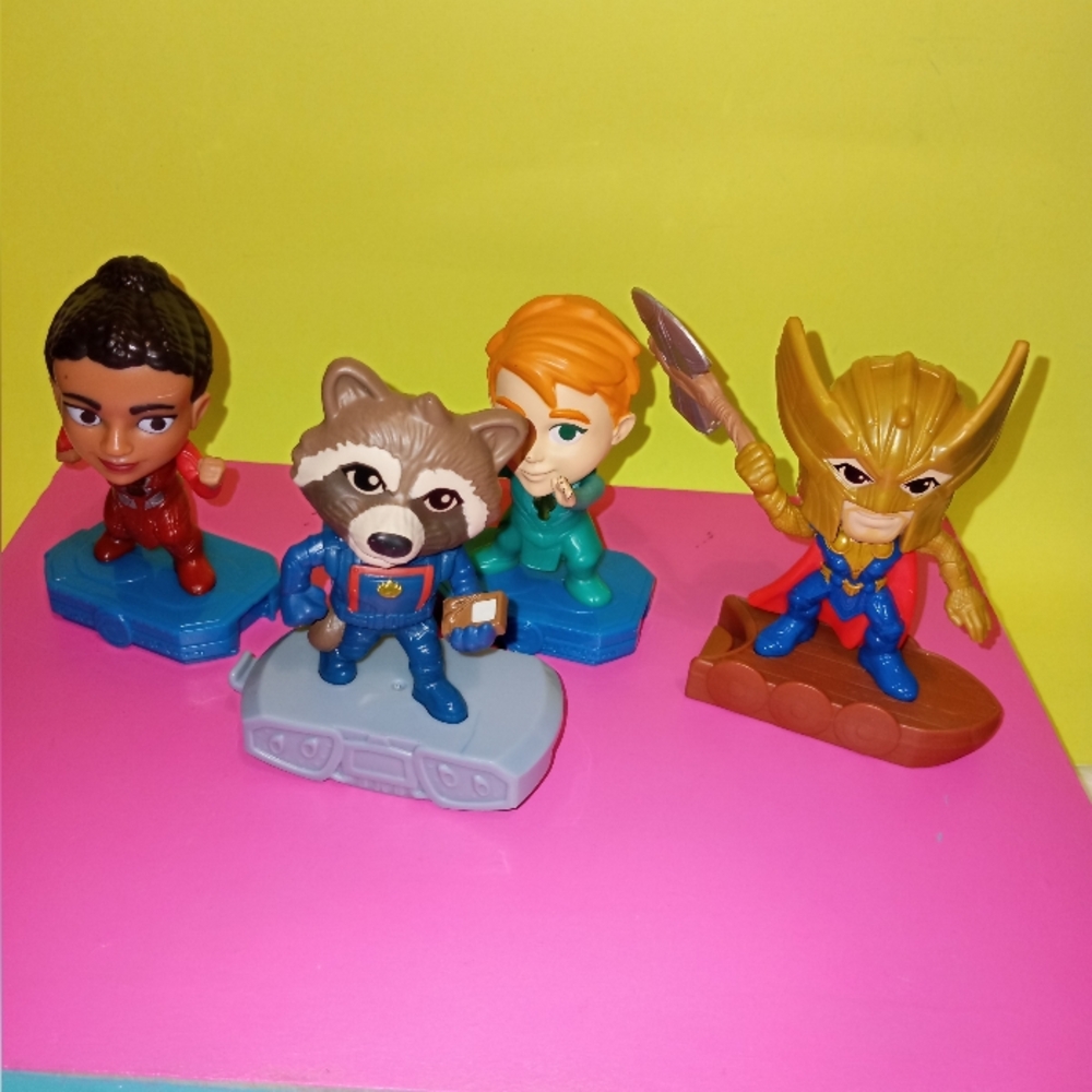 Mcds  toys thor, guardians super hero marvel MCU